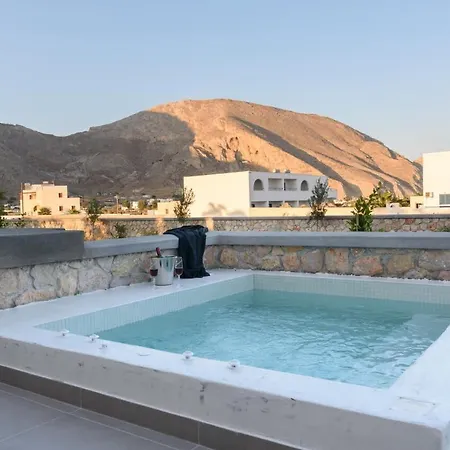 De_naxia Perissa (Santorini)